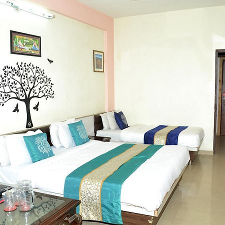 Hotel Neelkanth Residency Gandhinagar Eksteriør billede