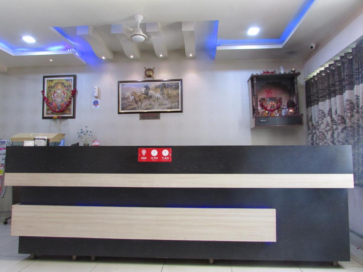 Hotel Neelkanth Residency Gandhinagar Eksteriør billede